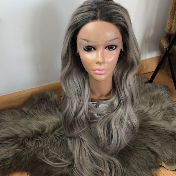 💫24” GREY OMBRÉ BODY WAVY LACE FRONT WIG💫 *NWT* - Picture 2 of 8